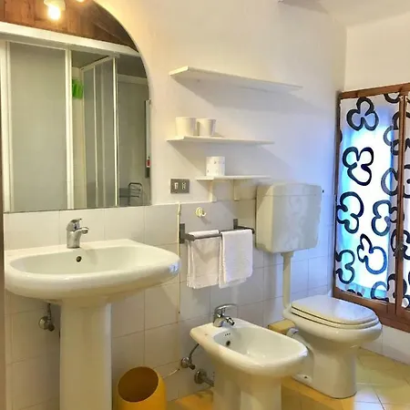Bamboo Cottage, * Ferrara